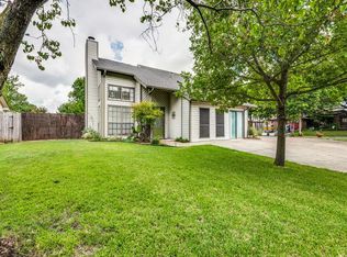 6913 Wayfarer Trl, Fort Worth, TX 76137