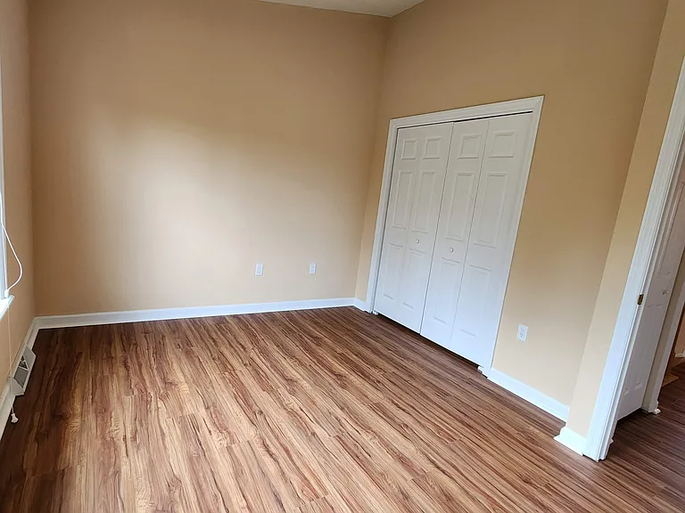 10528 Forest Hill Dr — Photo 25