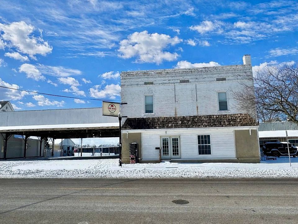 1st image of 331 Main St