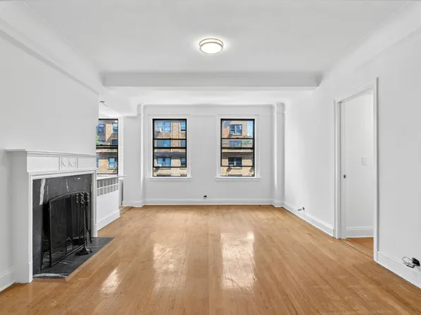 440 West 34th Street image 1 of 11