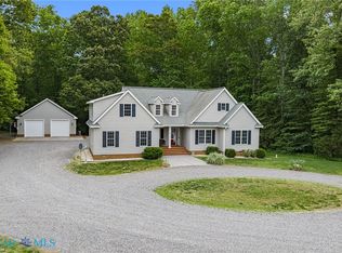 416 Meadow Dr, Tappahannock, VA 22560