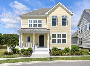 3355 Patrick Henry Dr, Chesapeake, VA 23323