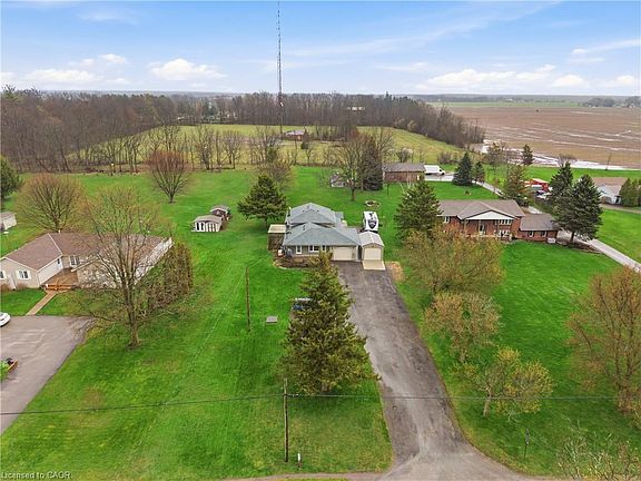 2nd image of 2859 Chippawa Rd