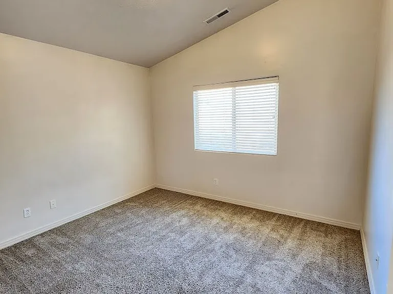 1630 E 2450 S #216 — Photo 17