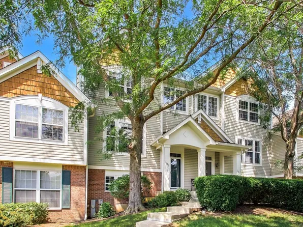 1195 Georgetown Way, Vernon Hills, IL 60061
