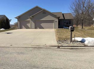N9435 Cumberland Dr, APPLETON, WI 54915