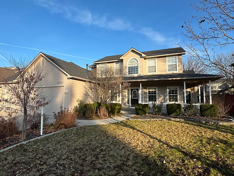 6120 N Heathrow Way — Photo 1