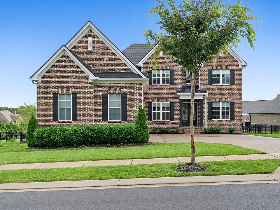 1st image of 1005 Keeneland Dr