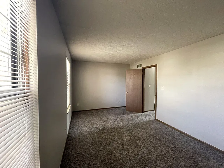 2413 Edmonton Rd — Photo 18