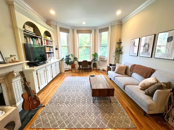 449 Beacon St APT 5, Boston, MA 02115