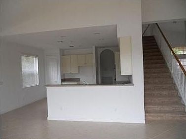 4th image of 2173 SW Newport Isles Blvd
