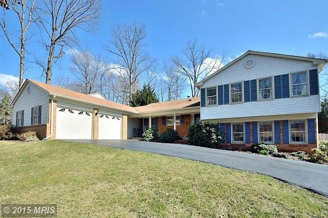 1st image of 9909 Oak Branch Dr