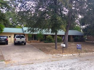 404 Davis Dr, Athens, TX 75751