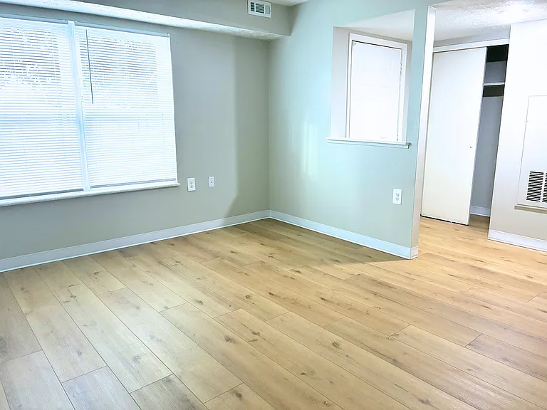 Convenient Living at North Troy Apartments & Townhomes, Troy — Photo 17
