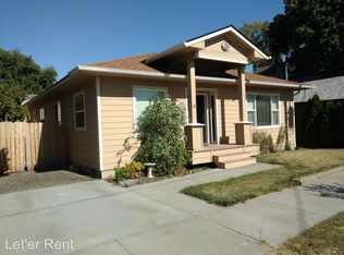 22 SE 9th Dr, Pendleton, OR 97801