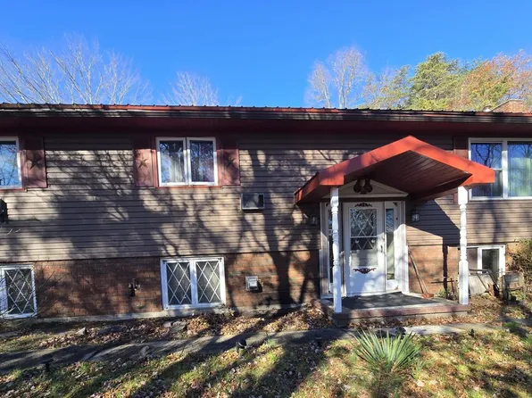 22 Paradise Rd, Lock Haven, PA 17745