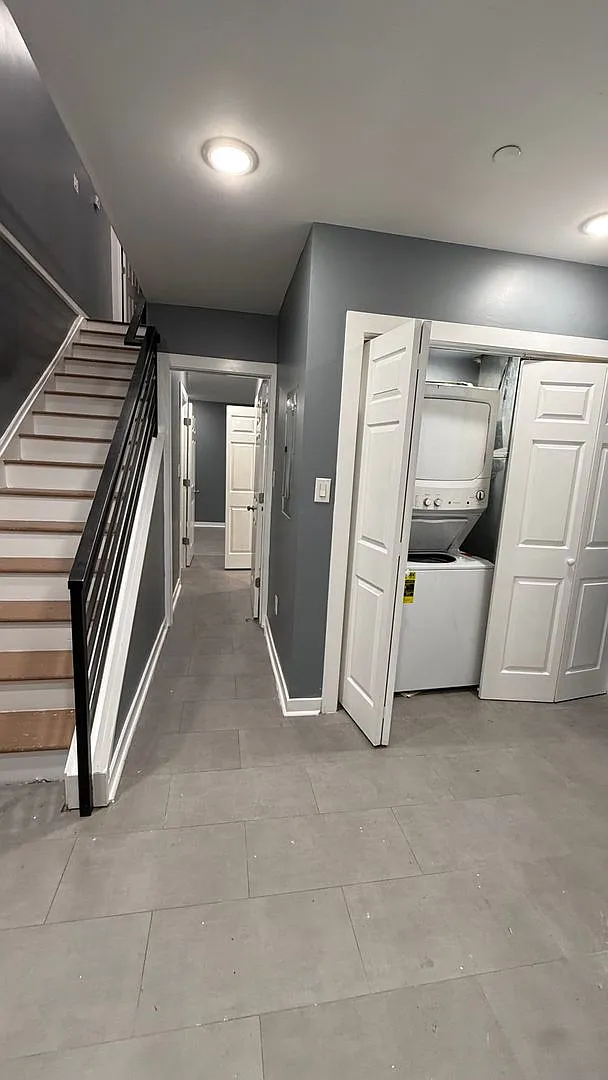 5328 Vine St. — Photo 4