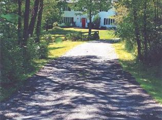 16 Seymour Ln, Hopewell Junction, NY 12533