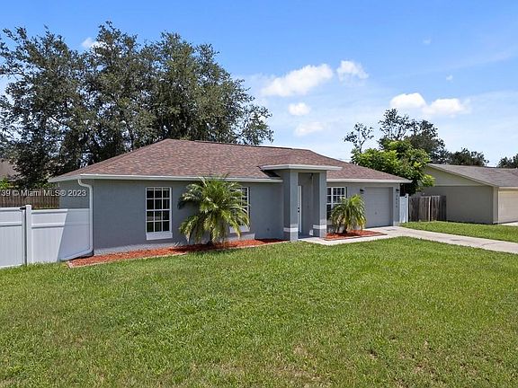 2nd image of 2911 Arrendonda Dr