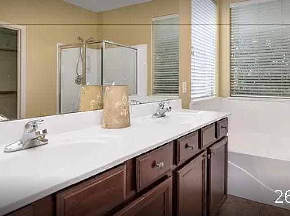 4th image of 6013 W Park View Ln