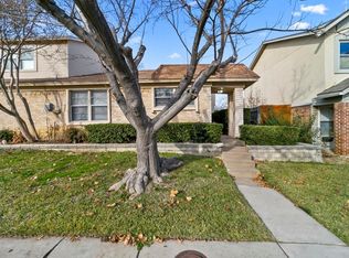 2031 Clubridge Dr, Carrollton, TX 75006