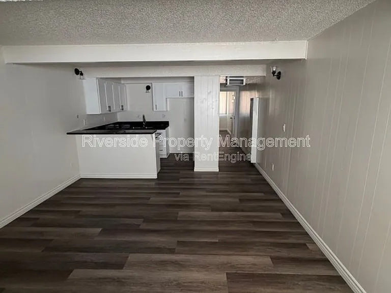 429 Glen St #C — Photo 4