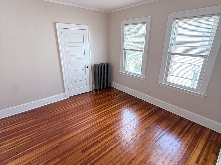226 Whiting Ln #2 — Photo 18
