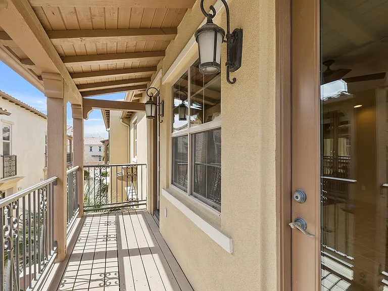 245 Paseo Gregario — Photo 18