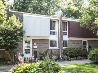 1729 Wainwright Dr, Reston, VA 20190