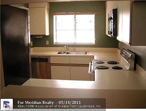 2nd image of 103 Congressional Way
