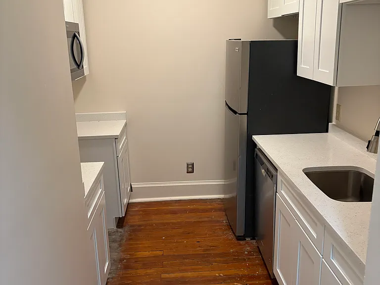 315 N Senate Ave #3B — Photo 9