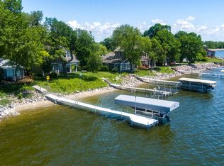 214 N Lake Dr #A, Castlewood, SD 57223
