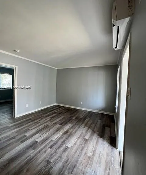590 NW 40th Ct #3 — Photo 10