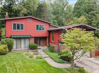 1560 Powers Run Rd, Pittsburgh, PA 15238