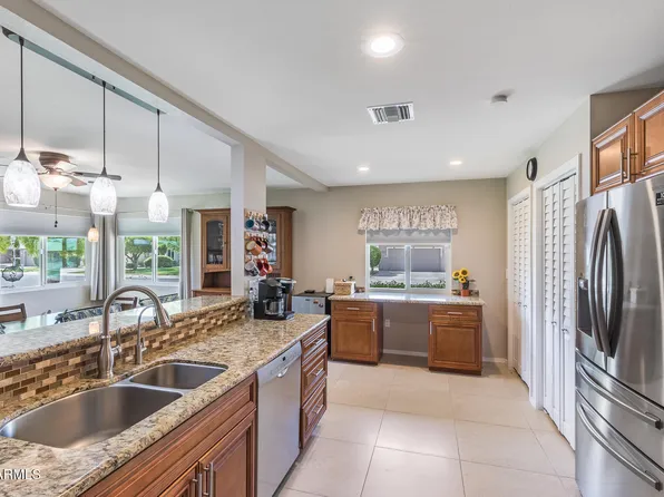 10402 W CAMPANA Drive, Sun City, AZ 85351