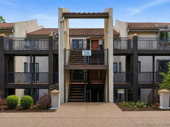28 Center Court Dr #2B-738, Lake Ozark, MO 65049