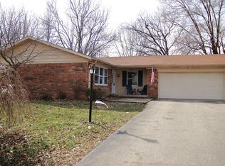 178 Plainview Dr, Avon, IN 46123