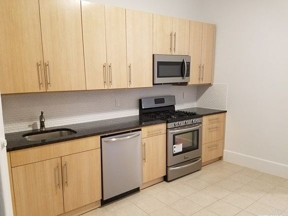 2nd image of 2212 41st St