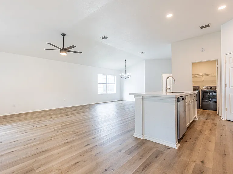 7410 Tranquillo Way — Photo 14