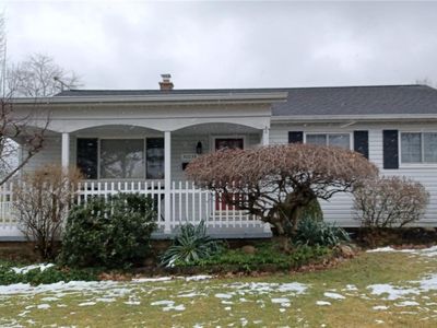 30038 Vineyard Rd, Eastlake, OH, 44095