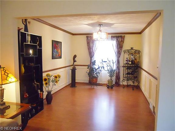 5th image of 34061 Southside Park Dr