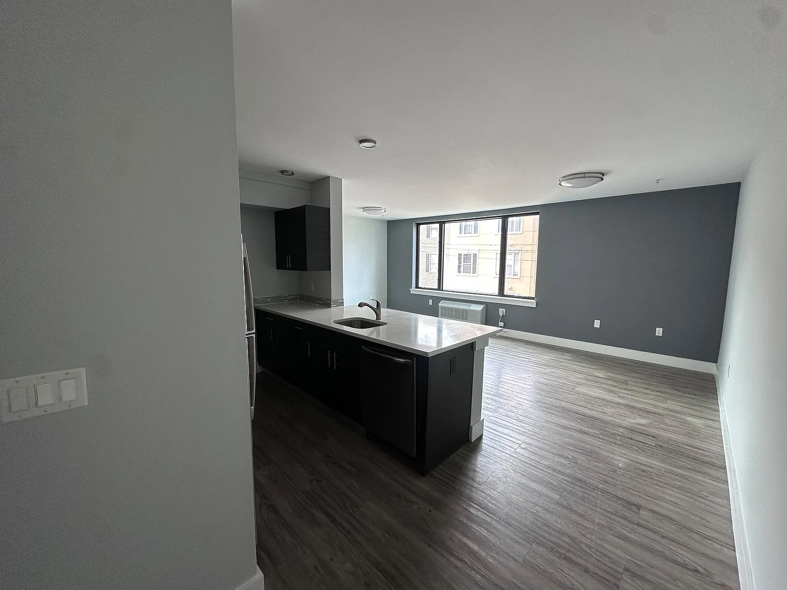 5206 Polk St — Photo 3