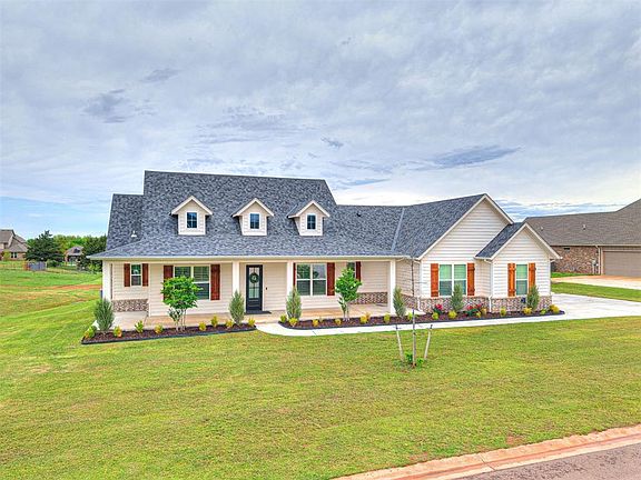 2nd image of 9960 Oakwood Dr