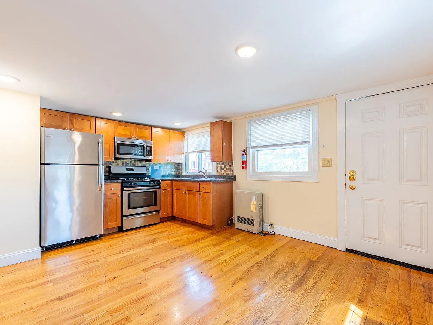155 North St — Photo 2