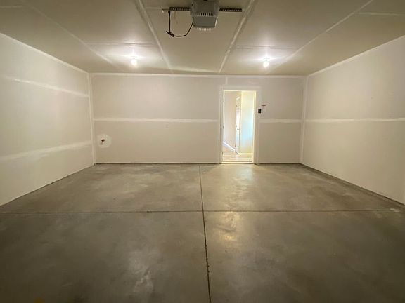4th image of 1551B Gunston Dr #1551-B