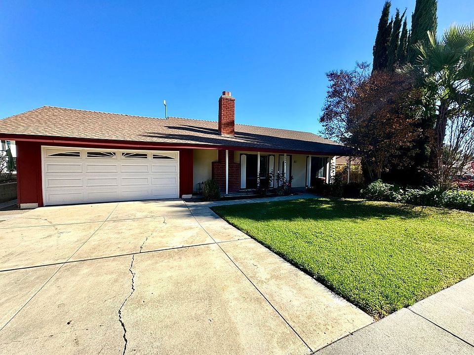 1st image of 15041 Beechwood Ln