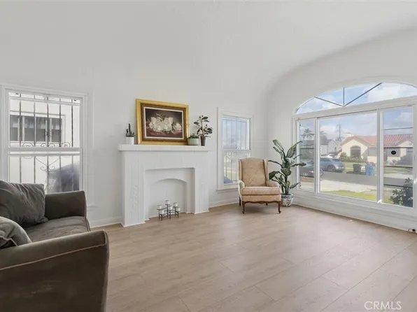 1922 W 84th St, Los Angeles, CA 90047