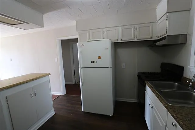 10521 Alan St #10521 — Photo 3