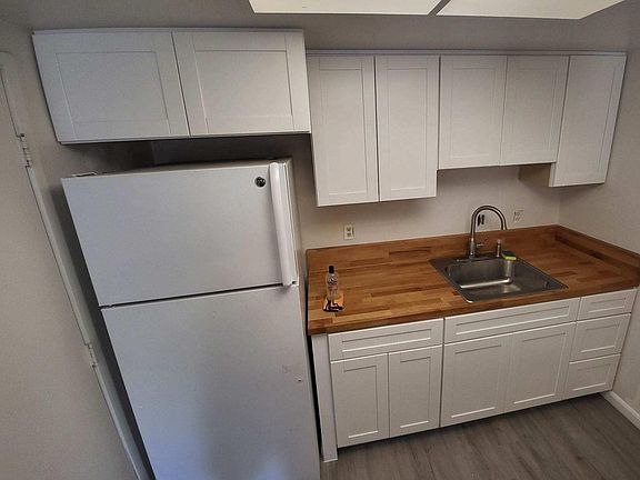 2nd image of 6333 Cushing Way
