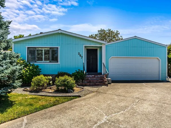 207 Bernadine Place, Napa, CA 94558